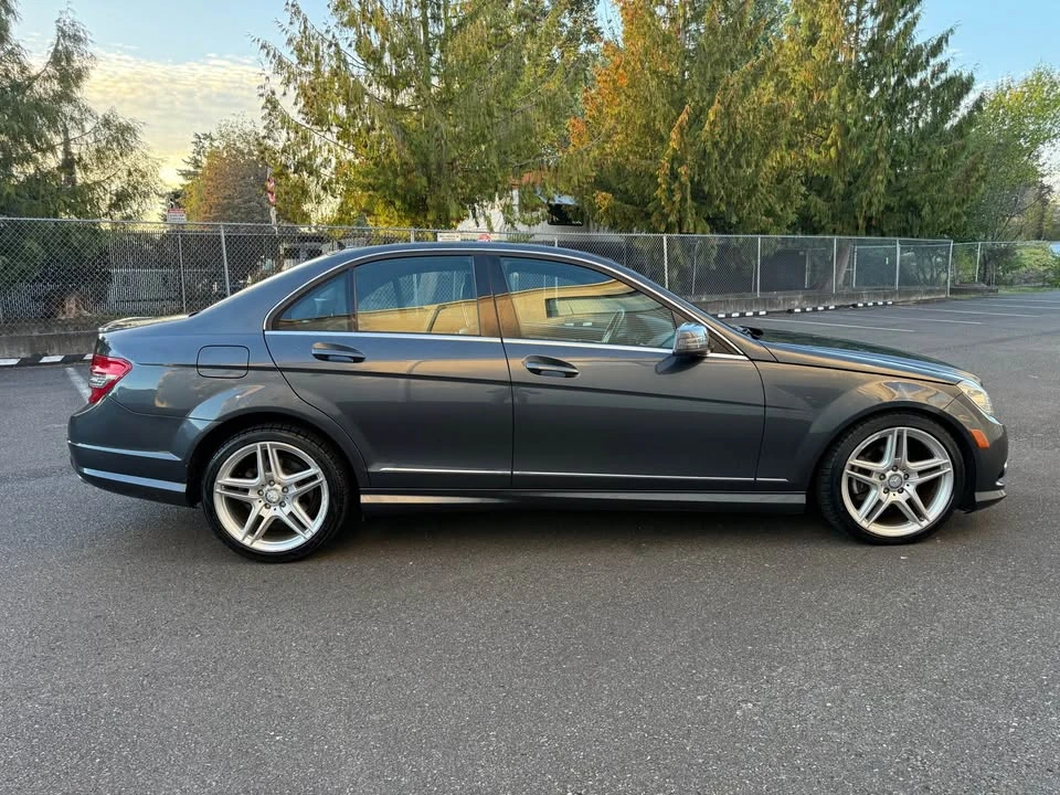 2010 Mercedes-Benz W204 C-Class - Image 4 of 16