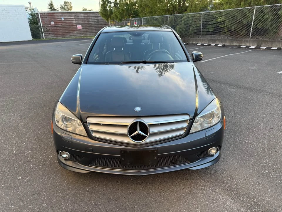 2010 Mercedes-Benz W204 C-Class - Image 2 of 16