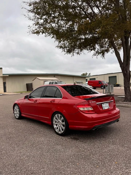 2010 Mercedes-Benz W204 C-Class - Image 2 of 11