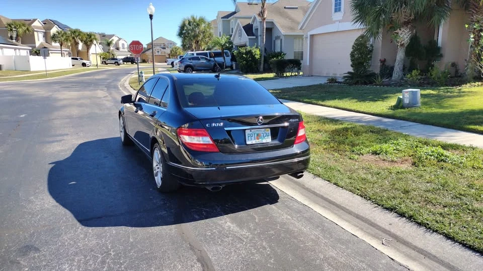 2010 Mercedes-Benz W204 C-Class - Image 6 of 9