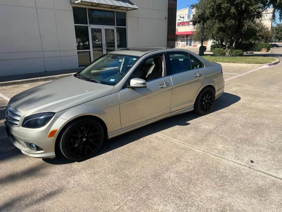 2010 Mercedes-Benz W204 C-Class - Image 13 of 18