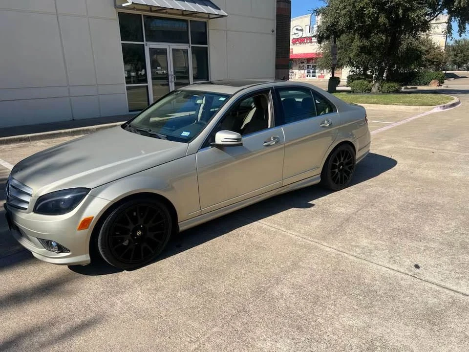 2010 Mercedes-Benz W204 C-Class - Image 12 of 18