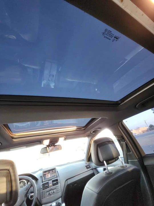 2010 Mercedes-Benz W204 C-Class - Image 9 of 14