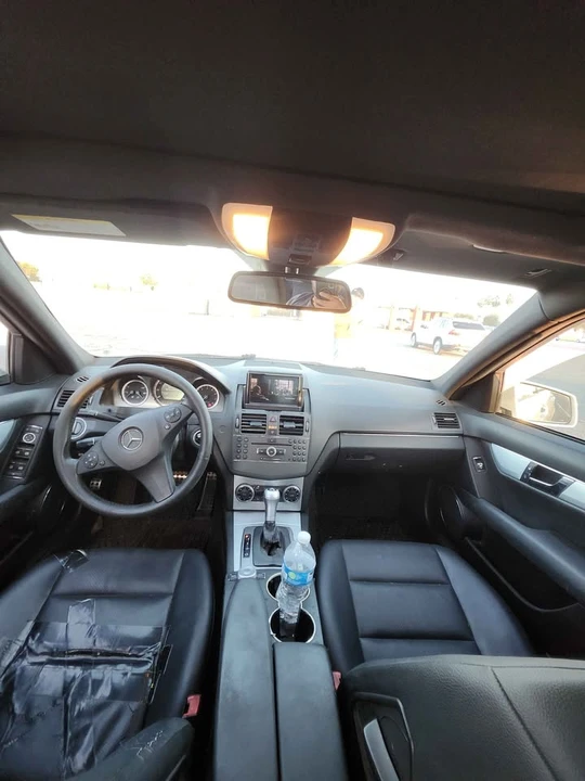 2010 Mercedes-Benz W204 C-Class - Image 12 of 14