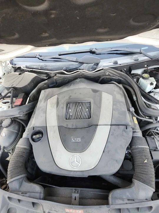 2010 Mercedes-Benz W204 C-Class - Image 14 of 14