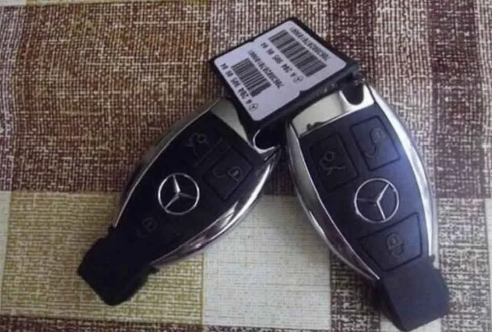 2010 Mercedes-Benz W204 C-Class - Image 13 of 14
