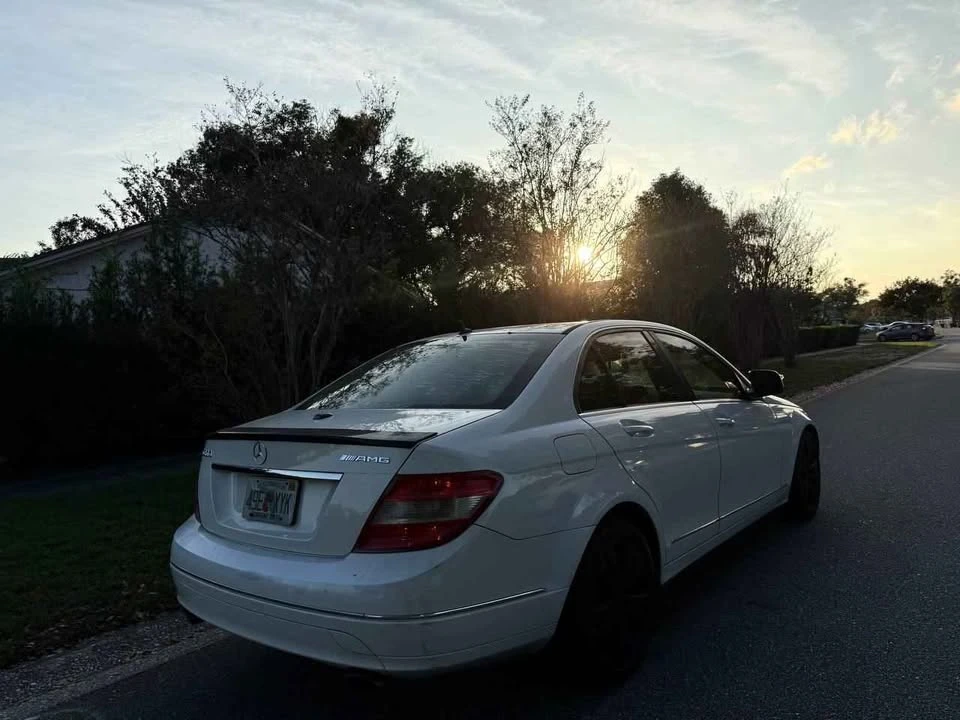 2010 Mercedes-Benz W204 C-Class - Image 5 of 14