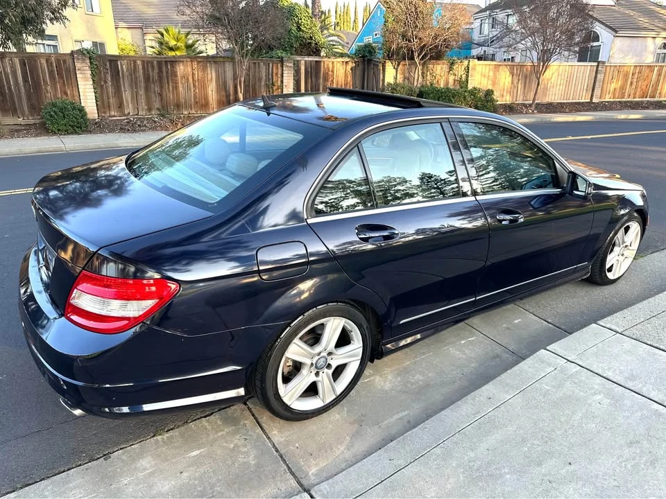 2010 Mercedes-Benz W204 C-Class - Image 4 of 7