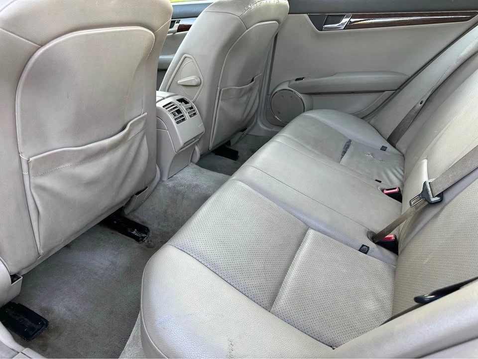 2010 Mercedes-Benz W204 C-Class - Image 7 of 7