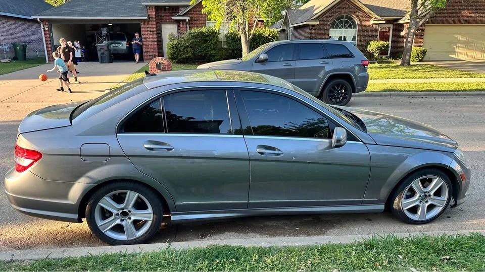 2010 Mercedes-Benz W204 C-Class - Image 2 of 8