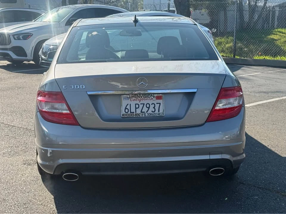 2010 Mercedes-Benz W204 C-Class - Image 9 of 15