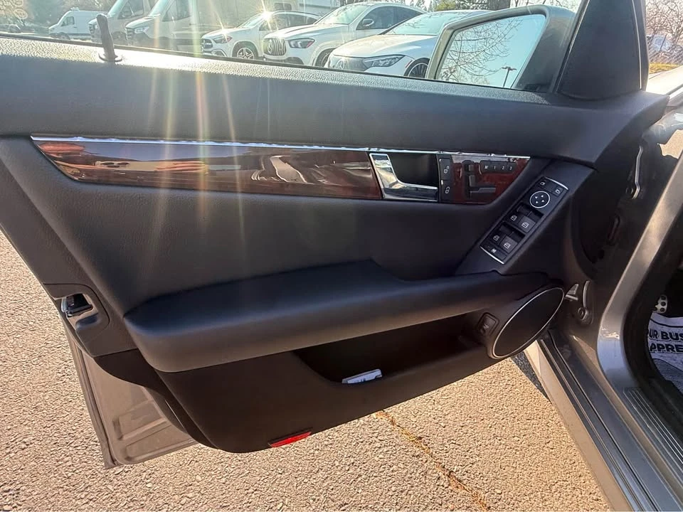 2010 Mercedes-Benz W204 C-Class - Image 11 of 15
