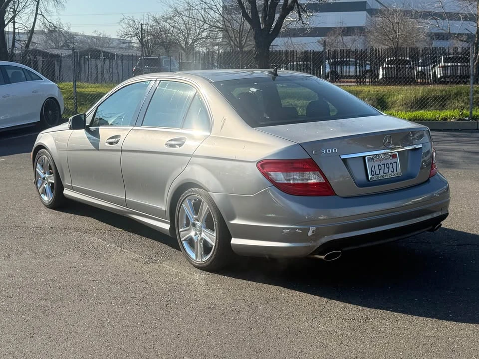 2010 Mercedes-Benz W204 C-Class - Image 6 of 15