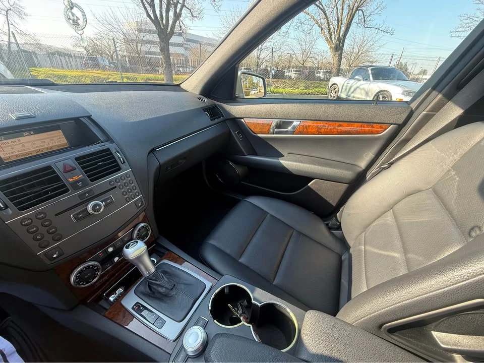 2010 Mercedes-Benz W204 C-Class - Image 12 of 15