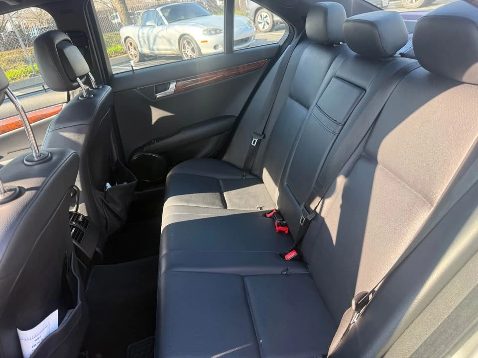 2010 Mercedes-Benz W204 C-Class - Image 14 of 15