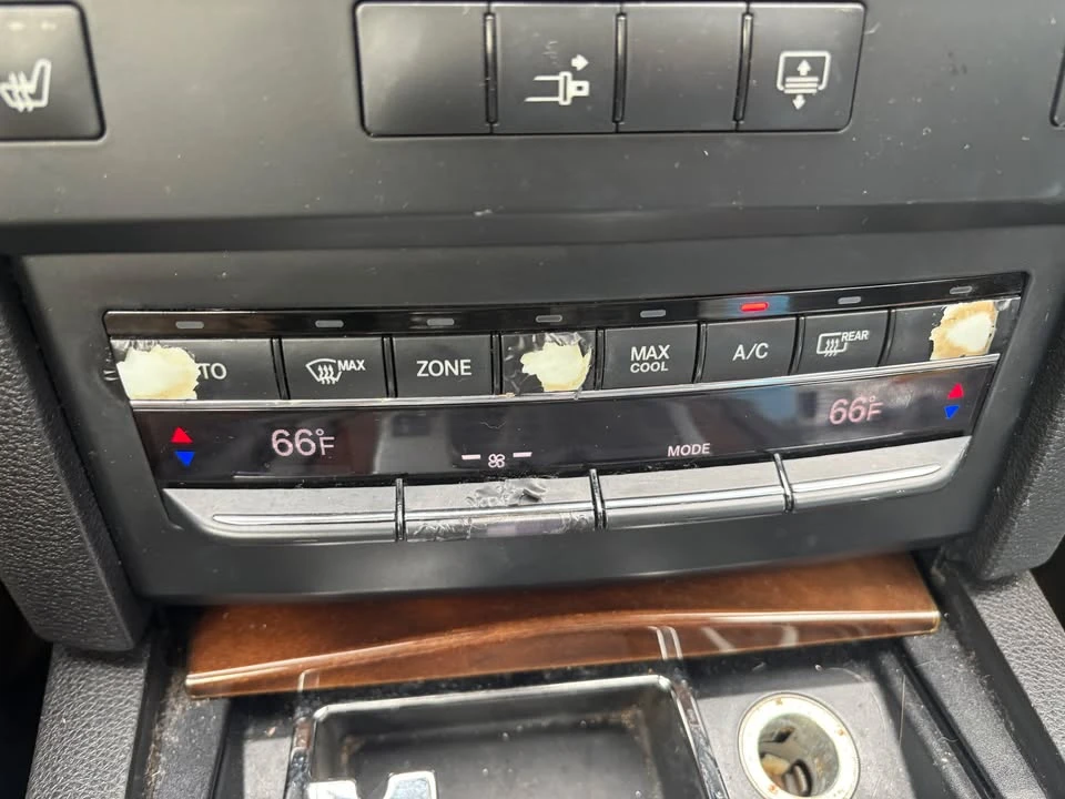 2010 Mercedes-Benz W212 E-Class - Image 16 of 16
