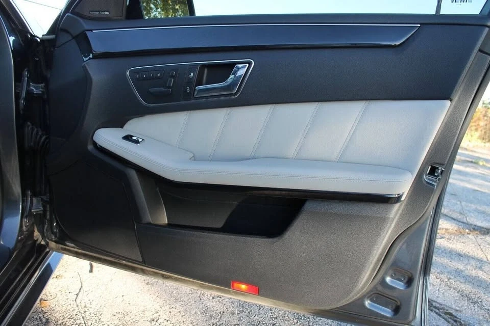 2010 Mercedes-Benz W212 E-Class - Image 18 of 20