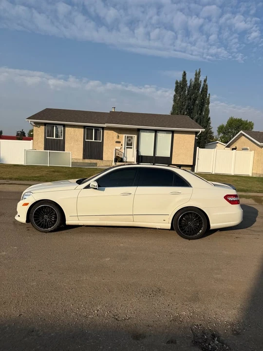2010 Mercedes-Benz W212 E-Class - Image 6 of 11
