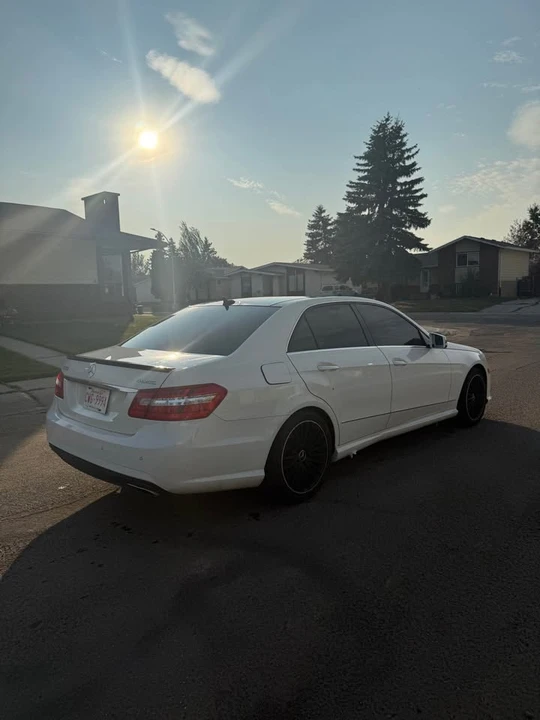 2010 Mercedes-Benz W212 E-Class - Image 3 of 11
