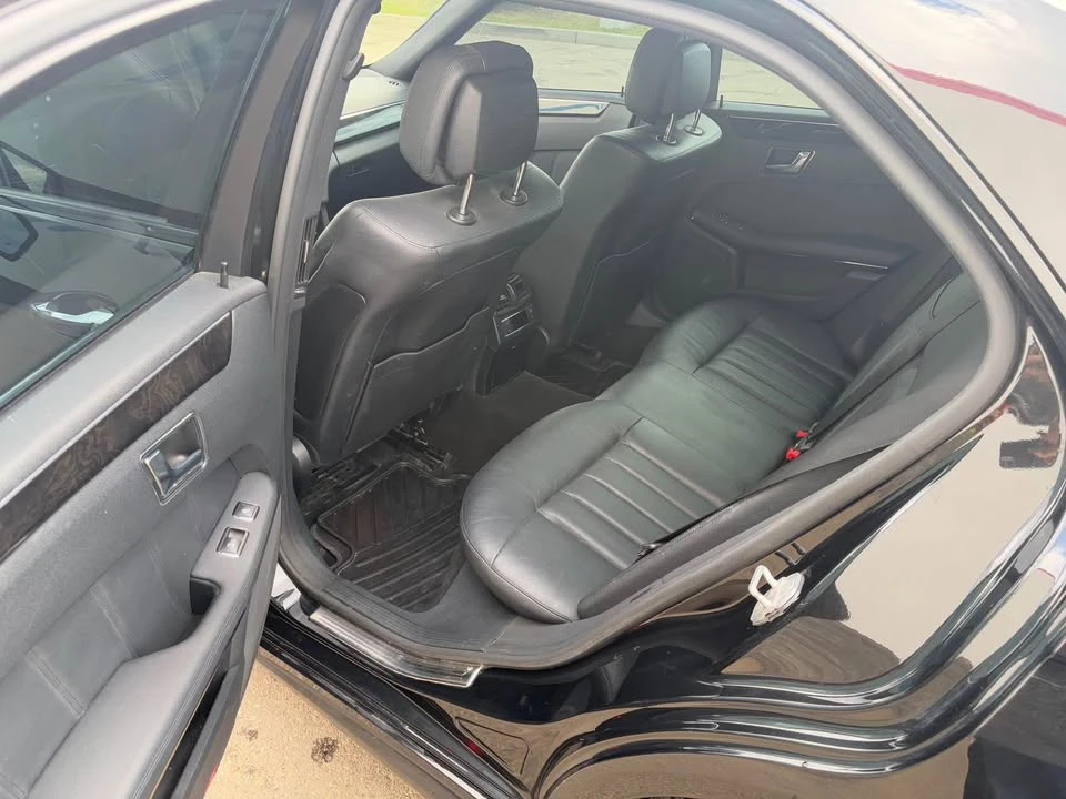 2010 Mercedes-Benz W212 E-Class - Image 18 of 19