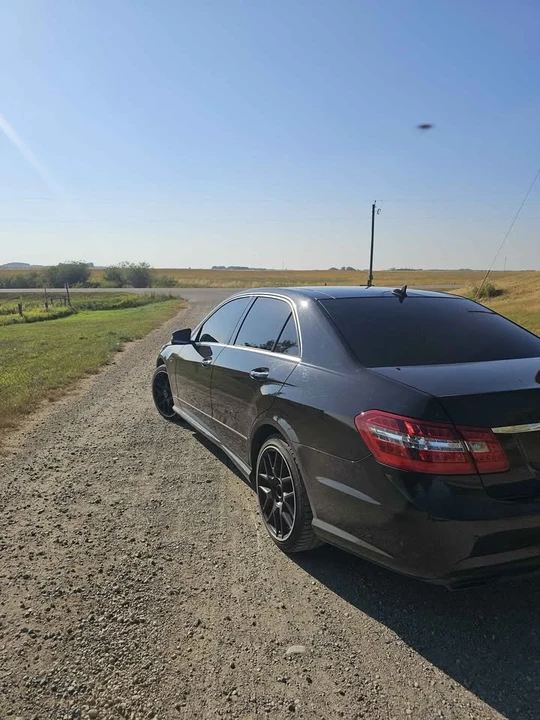 2010 Mercedes-Benz W212 E-Class - Image 3 of 13