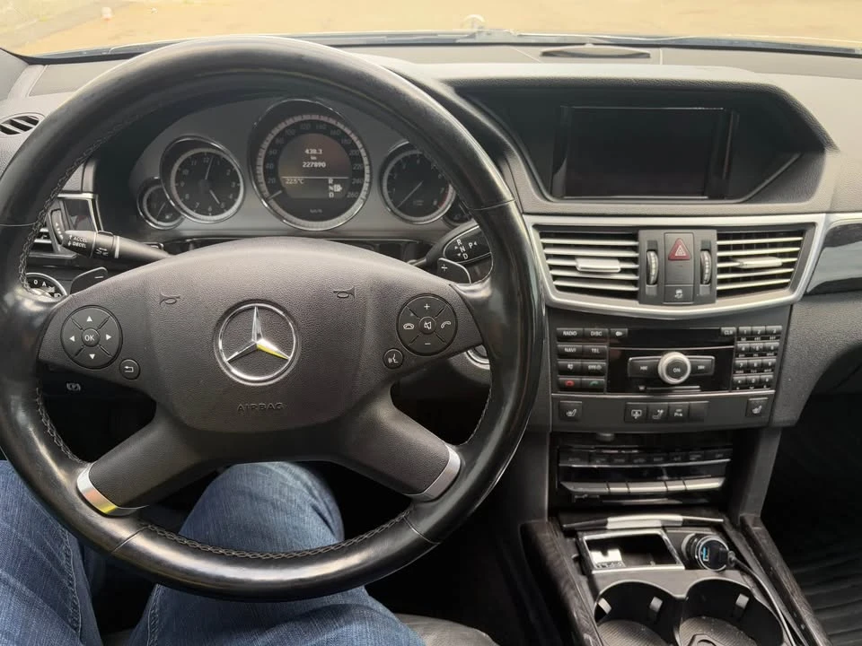 2010 Mercedes-Benz W212 E-Class - Image 19 of 19