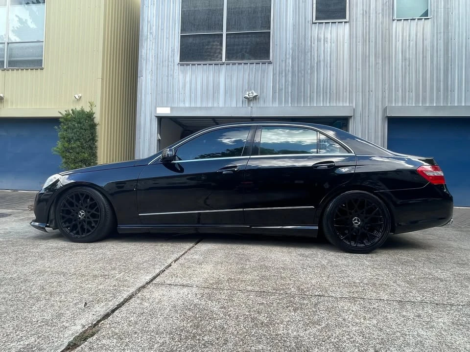 2010 Mercedes-Benz W212 E-Class - Image 5 of 20