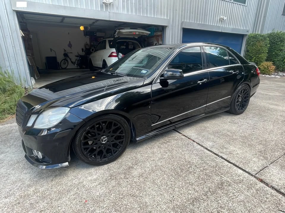 2010 Mercedes-Benz W212 E-Class - Image 4 of 20