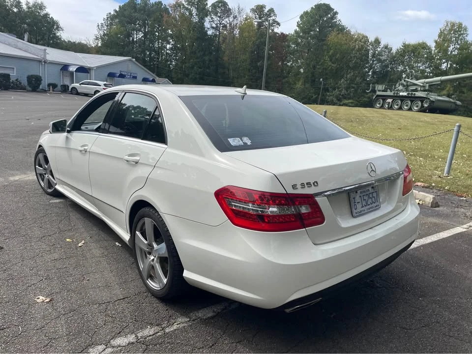 2010 Mercedes-Benz W212 E-Class - Image 4 of 8