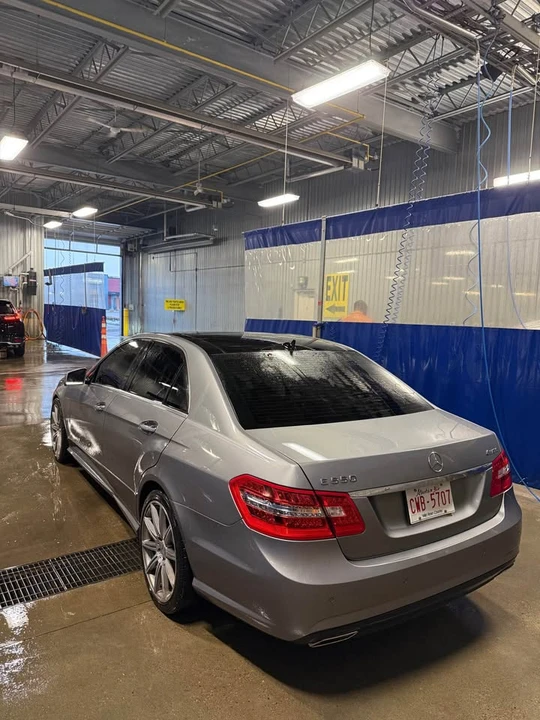 2010 Mercedes-Benz W212 E-Class - Image 8 of 14