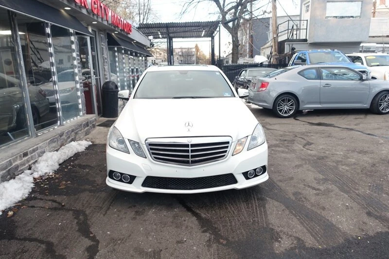 2010 Mercedes-Benz W212 E-Class - Image 2 of 20