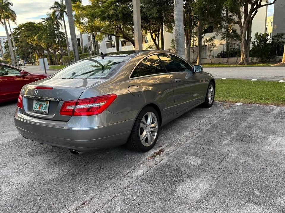 2010 Mercedes-Benz W212 E-Class - Image 9 of 11