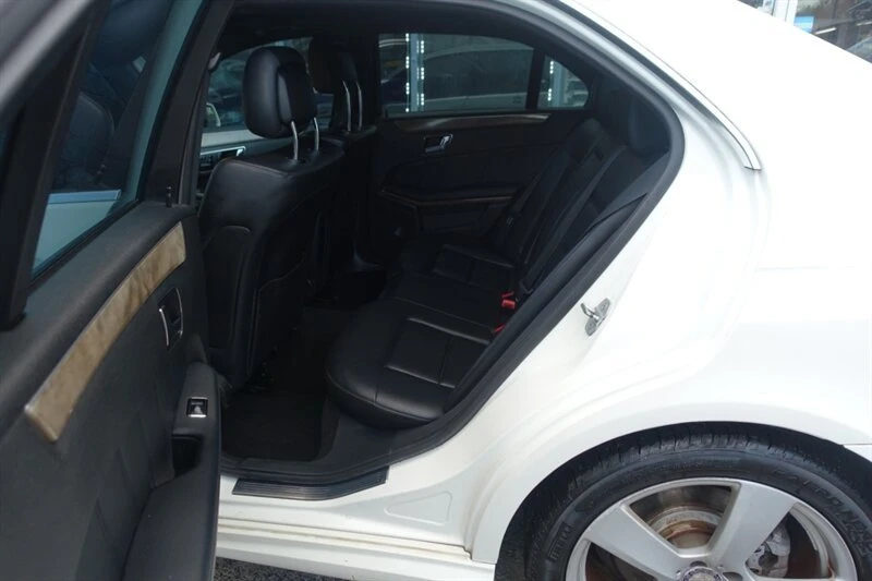 2010 Mercedes-Benz W212 E-Class - Image 10 of 20