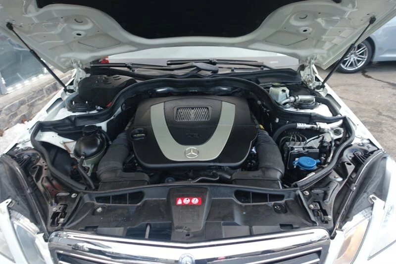 2010 Mercedes-Benz W212 E-Class - Image 16 of 20