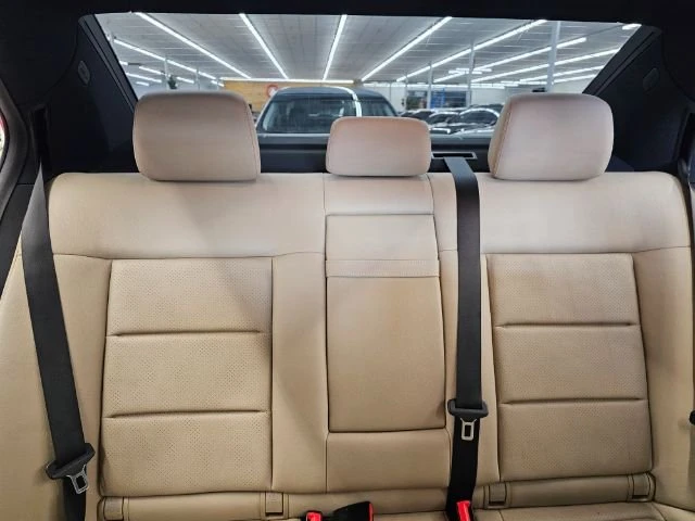 2010 Mercedes-Benz W212 E-Class - Image 17 of 18
