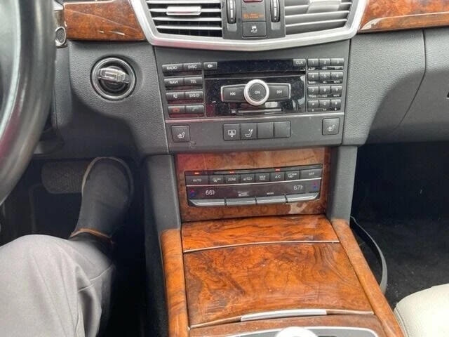 2010 Mercedes-Benz W212 E-Class - Image 18 of 20