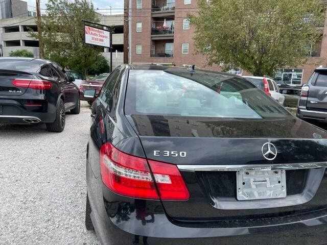 2010 Mercedes-Benz W212 E-Class - Image 12 of 20