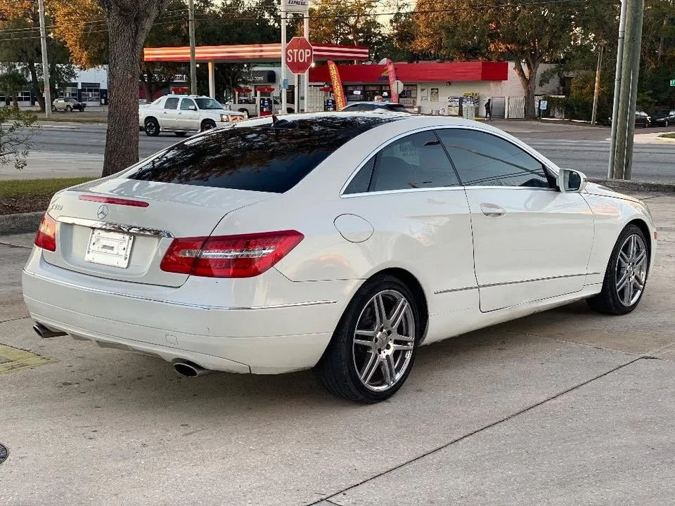 2010 Mercedes-Benz W212 E-Class - Image 4 of 18