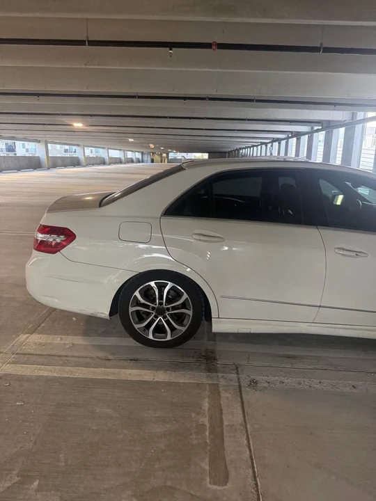 2010 Mercedes-Benz W212 E-Class - Image 2 of 5