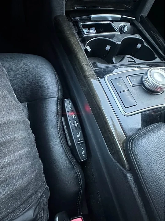 2010 Mercedes-Benz W212 E-Class - Image 15 of 19