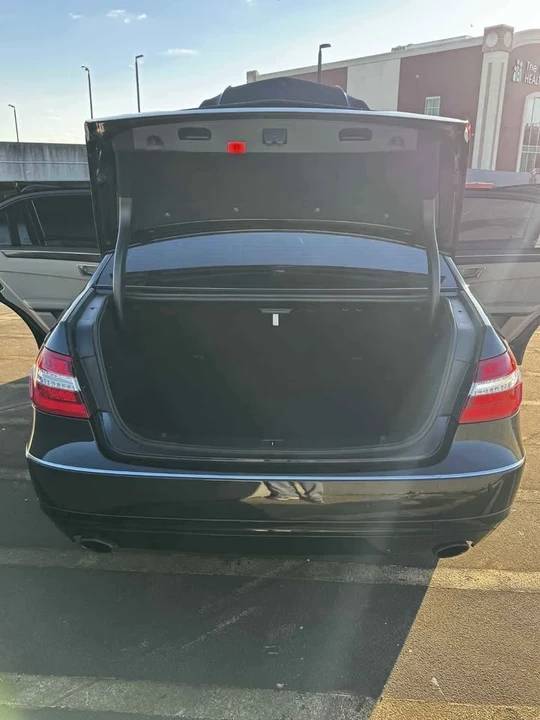 2010 Mercedes-Benz W212 E-Class - Image 13 of 17