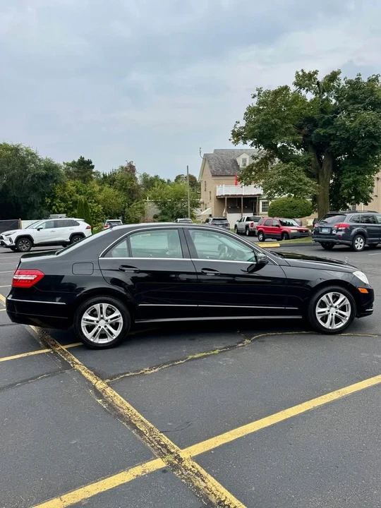 2010 Mercedes-Benz W212 E-Class - Image 3 of 17