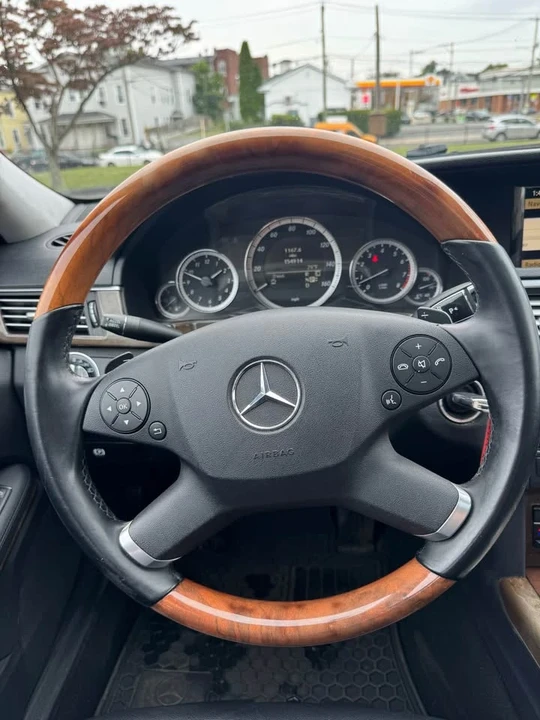 2010 Mercedes-Benz W212 E-Class - Image 8 of 17