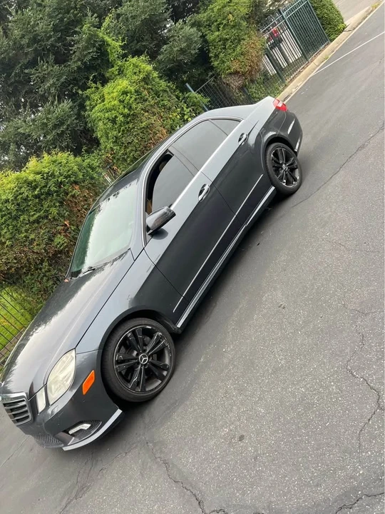 2010 Mercedes-Benz W212 E-Class - Image 10 of 12