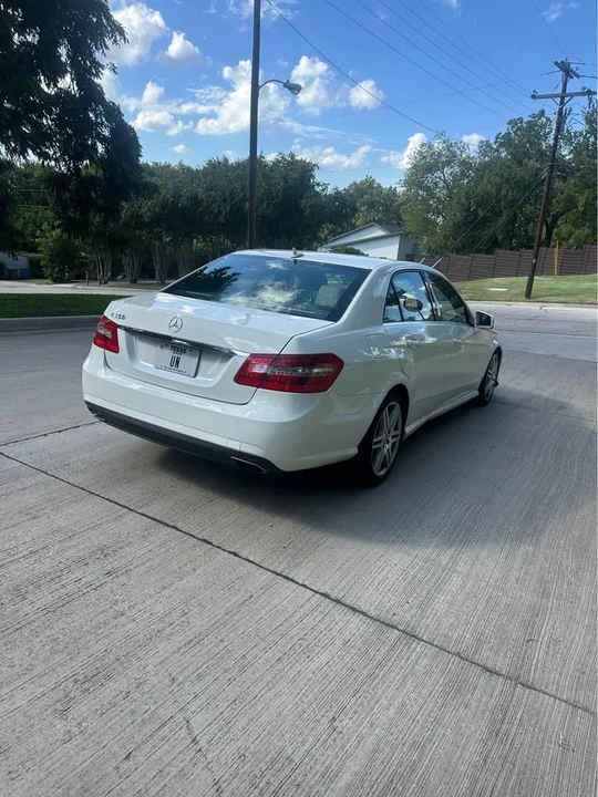 2010 Mercedes-Benz W212 E-Class - Image 11 of 19