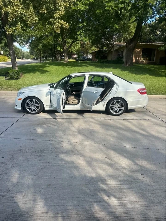 2010 Mercedes-Benz W212 E-Class - Image 8 of 19