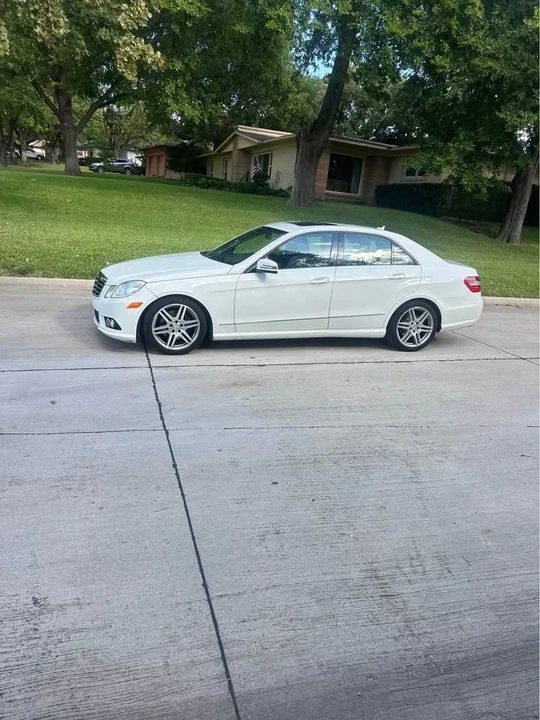 2010 Mercedes-Benz W212 E-Class - Image 4 of 19