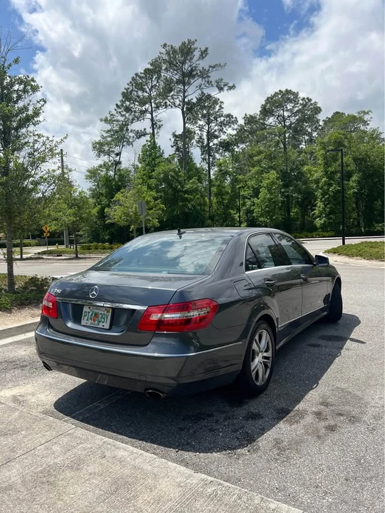 2010 Mercedes-Benz W212 E-Class - Image 9 of 18