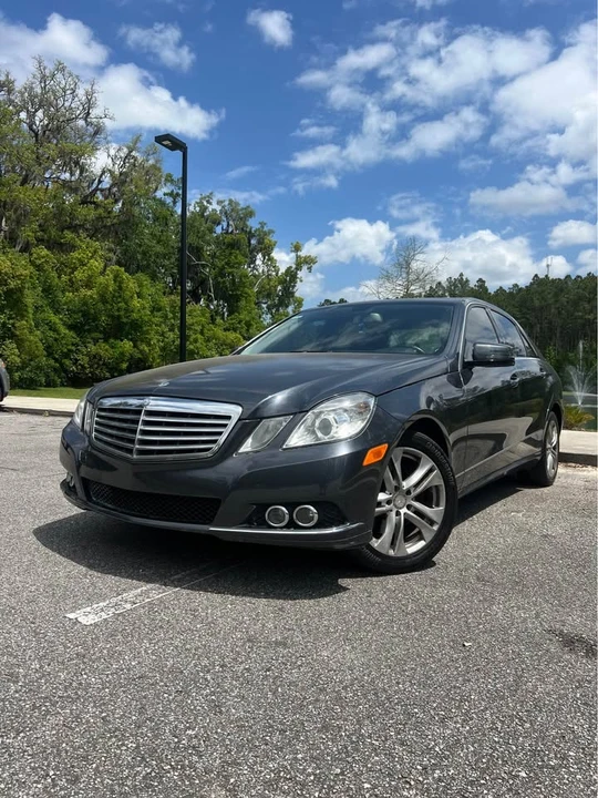 2010 Mercedes-Benz W212 E-Class - Image 2 of 18