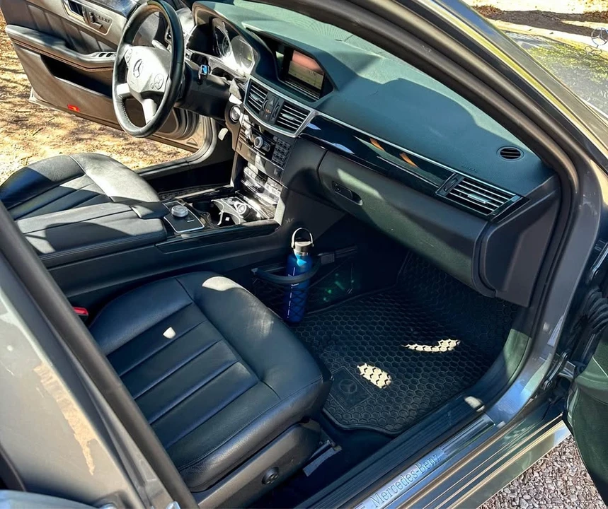 2010 Mercedes-Benz W212 E-Class - Image 6 of 15